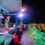 Mais de 20 mil pessoas se reúnem em show de ‘Patati Patatá’ na praça Chico do Carneiro