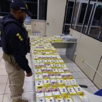 Carga com mais de 450 fones de ouvido contrabandeados da Guiana é apreendida na BR-401