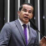 Stélio Dener critica importação de energia da Venezuela para Roraima