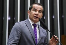 Comissão aprova reajuste de salários de carreiras administrativas da Defensoria Pública da União Fonte: Agência Câmara de NotíciasComissão aprova reajuste de salários de carreiras administrativas da Defensoria Pública da União