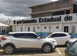 Detran-RR exonera todos os cargos comissionados e corta gratificações de servidores Detran-RR exonera todos os cargos comissionados e corta gratificações de servidores
