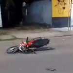 Motociclista em alta velocidade morre ao bater contra poste no interior de Roraima