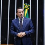 Último lugar de Roraima em prêmio, quem é o deputado Pastor Diniz?
