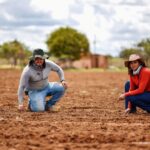 Com apoio da prefeitura, agricultores familiares iniciam plantio do milho em Boa Vista