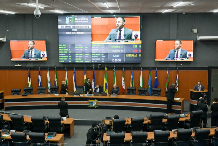 06-06-2024 - Sessão Plenária - Tribuna deputado Renato Silva - foto Jader Souza