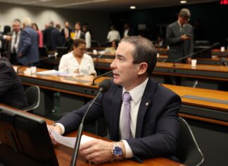 Duda Ramos quer tornar crime promessa falsa de riqueza para enganar vítimas na internet