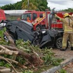 Homem perde controle de carro, capota e fica preso às ferragens em Boa Vista