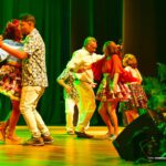 Idosos mostram vitalidade durante apresentações em Show de Talento no Teatro Municipal de Boa Vista
