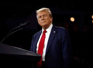 Trump declara fechamento do espaço aéreo venezuelano e Maduro diz que ação é ameaça colonialista