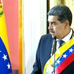 Maduro assume 3º mandato e promete reforma na Constituição