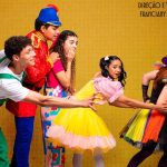 Teatro Municipal de Boa Vista recebe espetáculo infantil sobre a magia das brincadeiras antigas