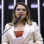 Helena da Asatur é a única deputada de Roraima a não assinar PL da Anistia