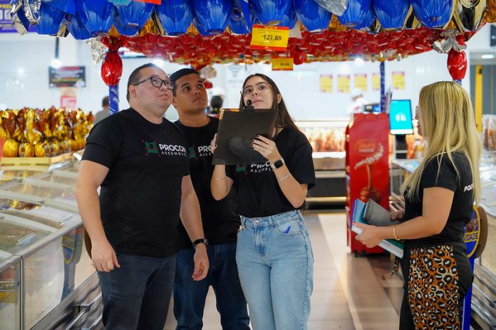 Procon Assembleia - levantamento de preços de ovos de chocolate - foto Marley Lima4