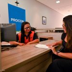 Em alusão ao Dia do Consumidor, Procon Boa Vista distribui selo e dá dicas para compras seguras