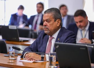 A pedido de Dr. Hiran, Senado aprova auditorias sobre cursos de medicina e mira turma para assentados em universidade federal