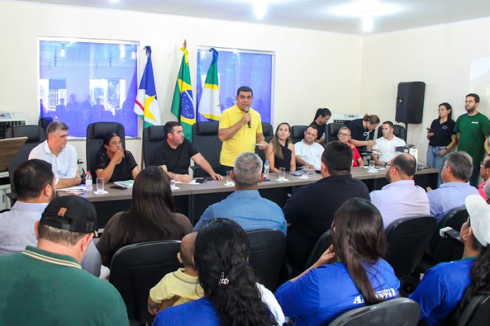Solenindade de lançamento do REURB, em Cantá - foto Nonato Sousa