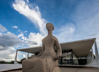 STF forma maioria para manter condenação de Bolsonaro e aliados