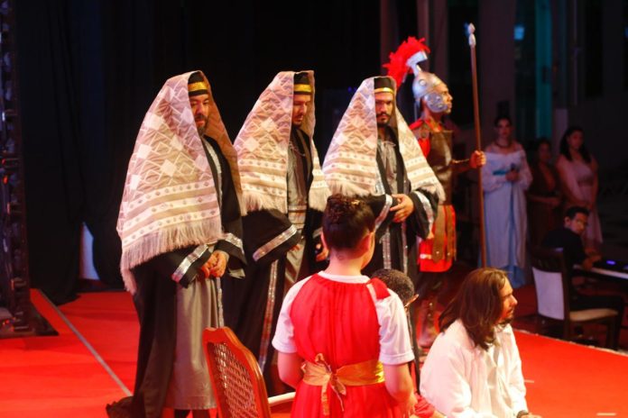 Encenação Auto de Páscoa (1)