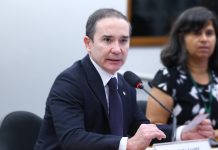 Duda Ramos propõe ampliar salário-maternidade para avós e irmãos em caso de morte da mãe