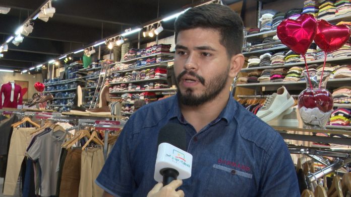 consultor Thales Oliveira