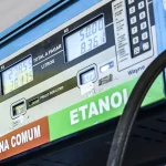Governo anuncia aumento do etanol na gasolina para 30% gasolina