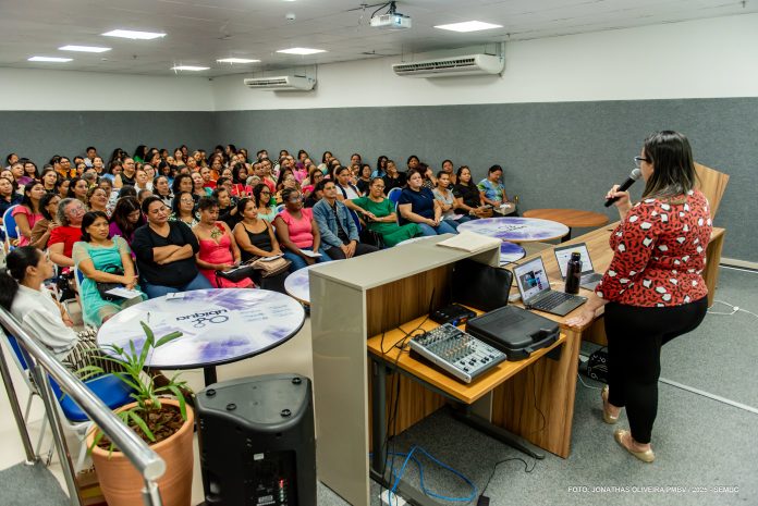 Capacitação das merendeiras da rede municipal de ensino - Ft JONATHAS OLIVEIRA2