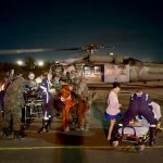 FAB realiza evacuação aeromédica noturna de indígenas com graves problemas de saúde em Surucucu
