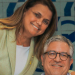 Empresa da deputada Helena também obteve contratos com dispensa de licitação junto ao governo Federal