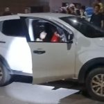 Casal é assassinado com tiros na cabeça dentro de carro no Senador Hélio Campos