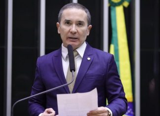 Comissão aprova projeto de Duda Ramos sobre insalubridade para professores em presídios