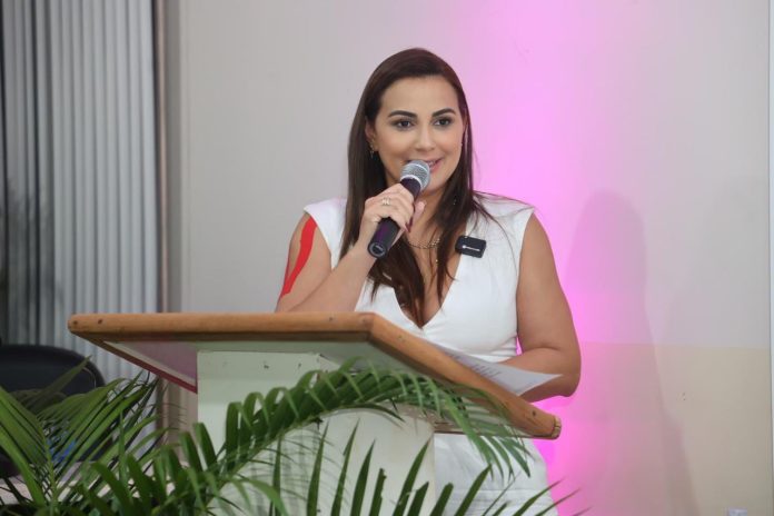 7a8d7d62-387d-4f88-b5b1-7b8cbad20fa0