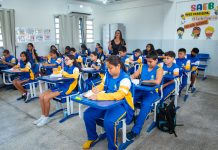 Prefeito Arthur Henrique envia PL que autoriza seletivo para contratação de temporários na Educação