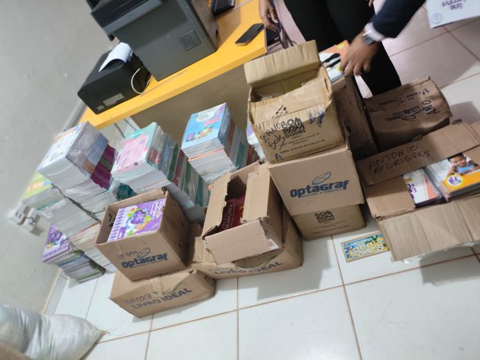 livros de 2024 foram entregues com atraso (2)