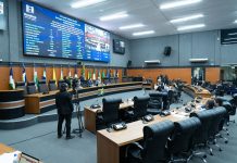 Assembleia limpa a pauta e derruba vetos do governo a projetos de interesse social