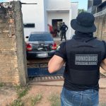 Polícia Civil prende suspeito de matar jovem no Cambará e apreende carro e celulares na Operação Los Rojos
