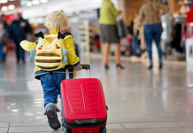 Confira as autorizações necessárias para viajar com crianças