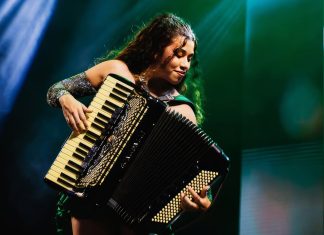 Minidocumentário sobre mulheres no forró destaca a sanfoneira roraimense Anne Louise