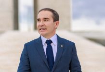 Duda Ramos apresenta projeto que recompensa leitores com crédito cultural