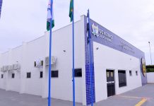 Justiça condena mãe por homotransfobia contra filha adolescente em Boa Vista