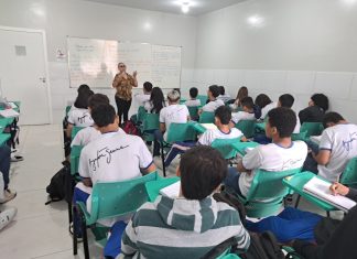 Secretaria de Educação abre matrículas para mais de 18 mil vagas na rede estadual alunos sala de aula matrícula rede estadual educação