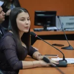 PF apreende mais de R$ 238 mil e dólares na casa da deputada Tayla Peres tayla peres