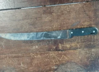 Homem embosca ex-companheira, usa facão e tenta levá-la à força para área de mata em Pacaraima