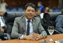 Polícia Federal cumpre mandado na casa de ex-deputado Massamy Eda