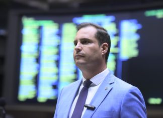 Nicoletti é o único deputado de Roraima a votar contra criação do novo auxílio gás: ‘crime organizado’