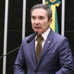 Duda Ramos apresenta projeto que cria política nacional de prevenção à violência contra animais Duda ramos