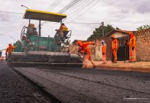 Operação tapa-buraco já recuperou 163 vias em 35 bairros de Boa Vista este ano asfalto ruas