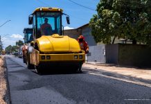 Recapeamento alcança ruas dos bairros Tancredo Neves e Liberdade em Boa Vista Recapeamento Semuc BV asfalto