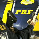 PRF apreende veículos e arma com homem que fugiu de abordagem na BR-174