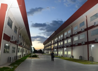 UFRR abre concurso com 17 vagas para professores; inscrições começam segunda-feira (9)