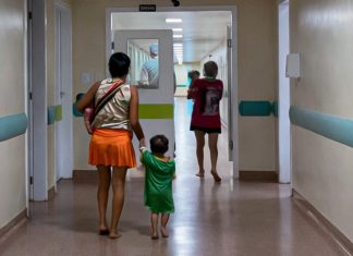 Roraima já registrou 16 casos de coqueluche em crianças Yanomami